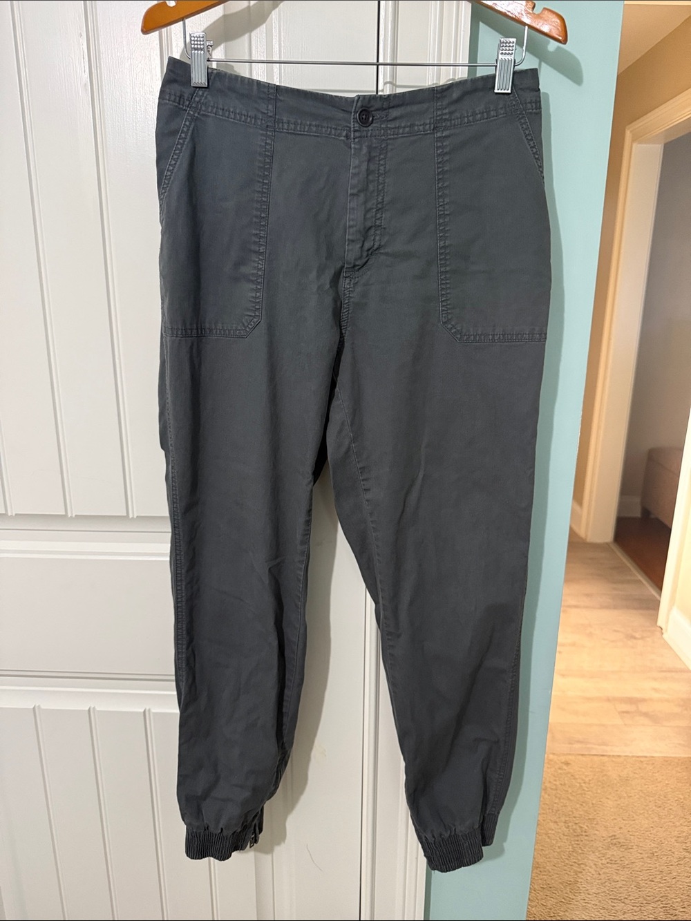 Women's Gray Elastic-Cuff Jogger Pants